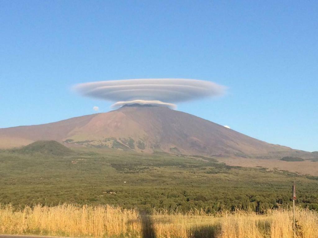 Appartamento Turistico Maletto エクステリア 写真